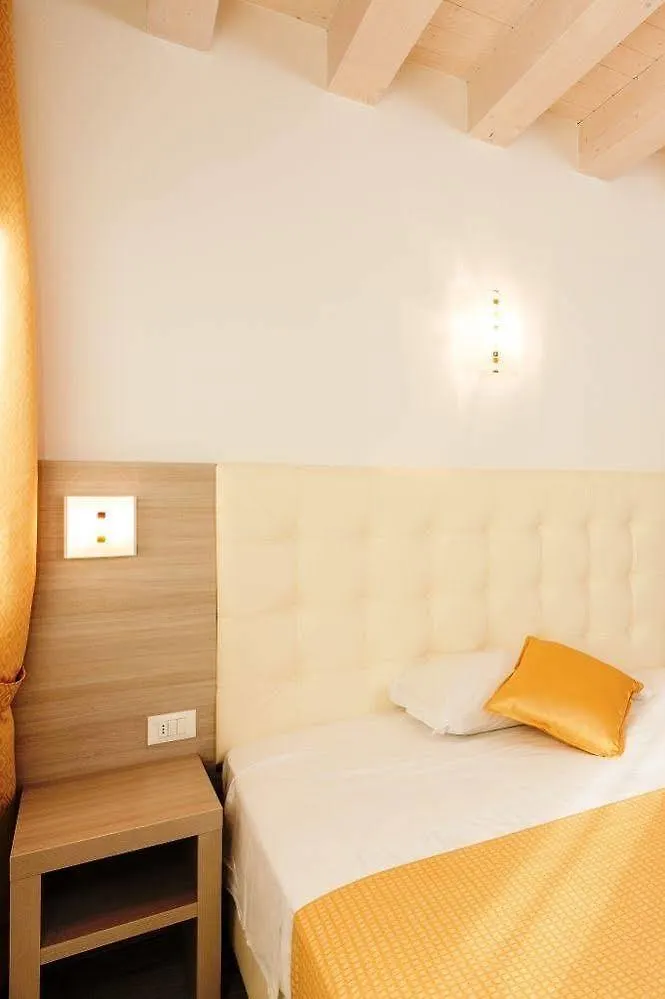 Locanda Stravedo 펠레스트리나 3*,